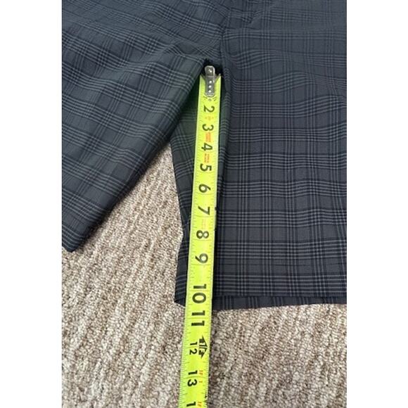 NIke Golf Dri-Fit Gray Plaid Flat Front Button Mens Stretch Shorts Size 40 - Picture 5 of 10